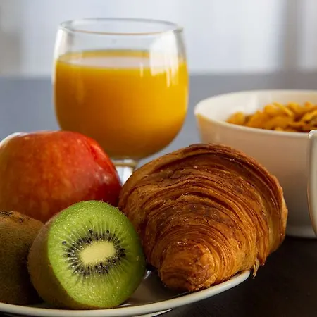 Ogcholet Park 酒店 绍莱