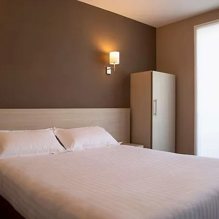 Hotel Ogcholet Park *