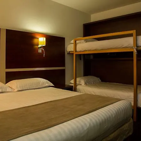 Ogcholet Park 酒店 绍莱